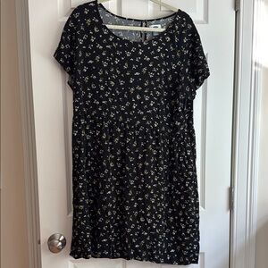 Old Navy Black and White Mini Sundress with Crew Neck